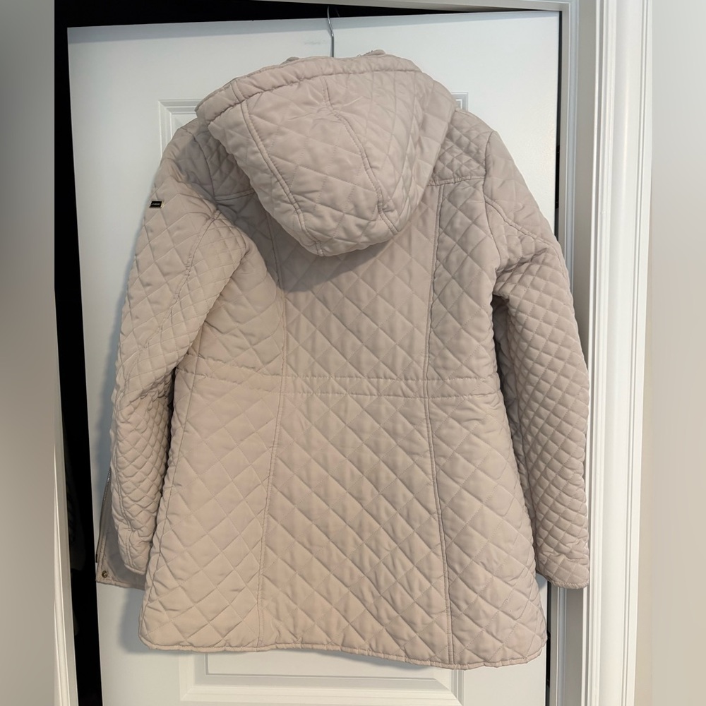 Laundry by Shelli Segal Quilted Coat – Size Medium - Picture 2 of 4